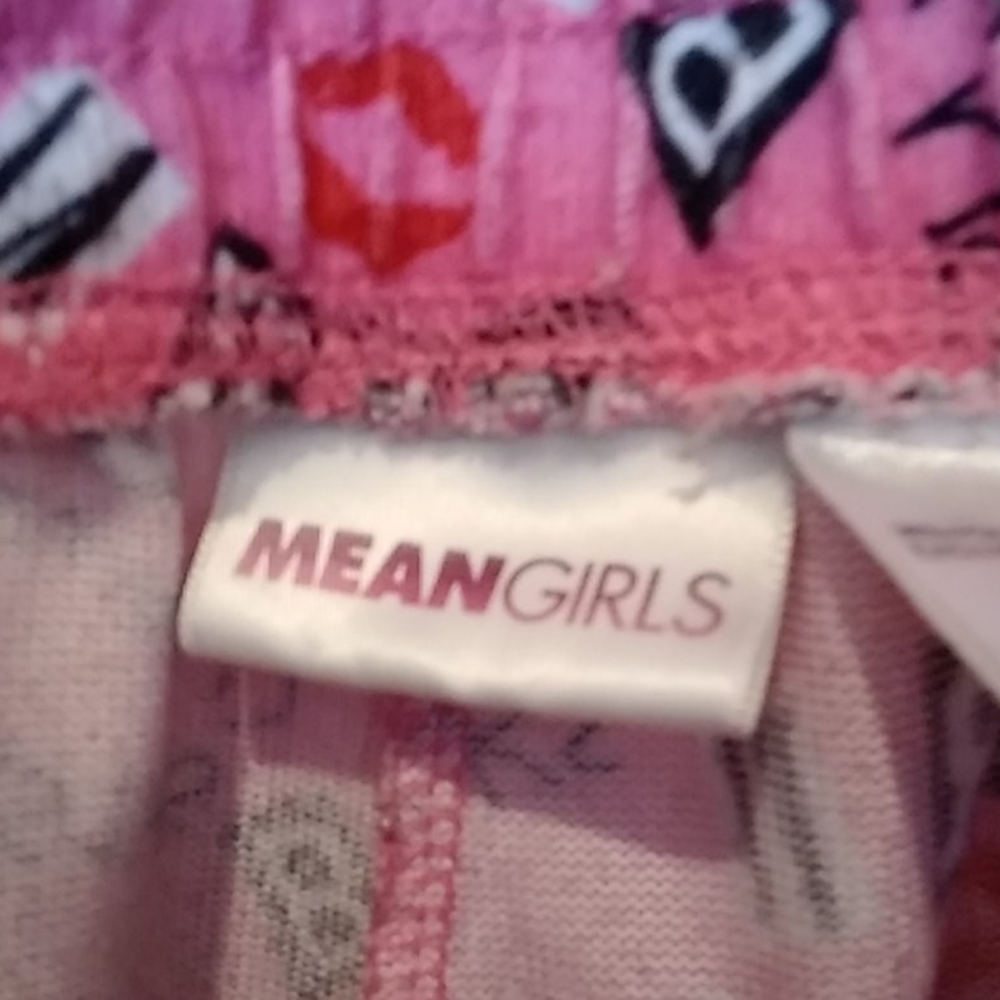 PJ's - Picture 3 of 4